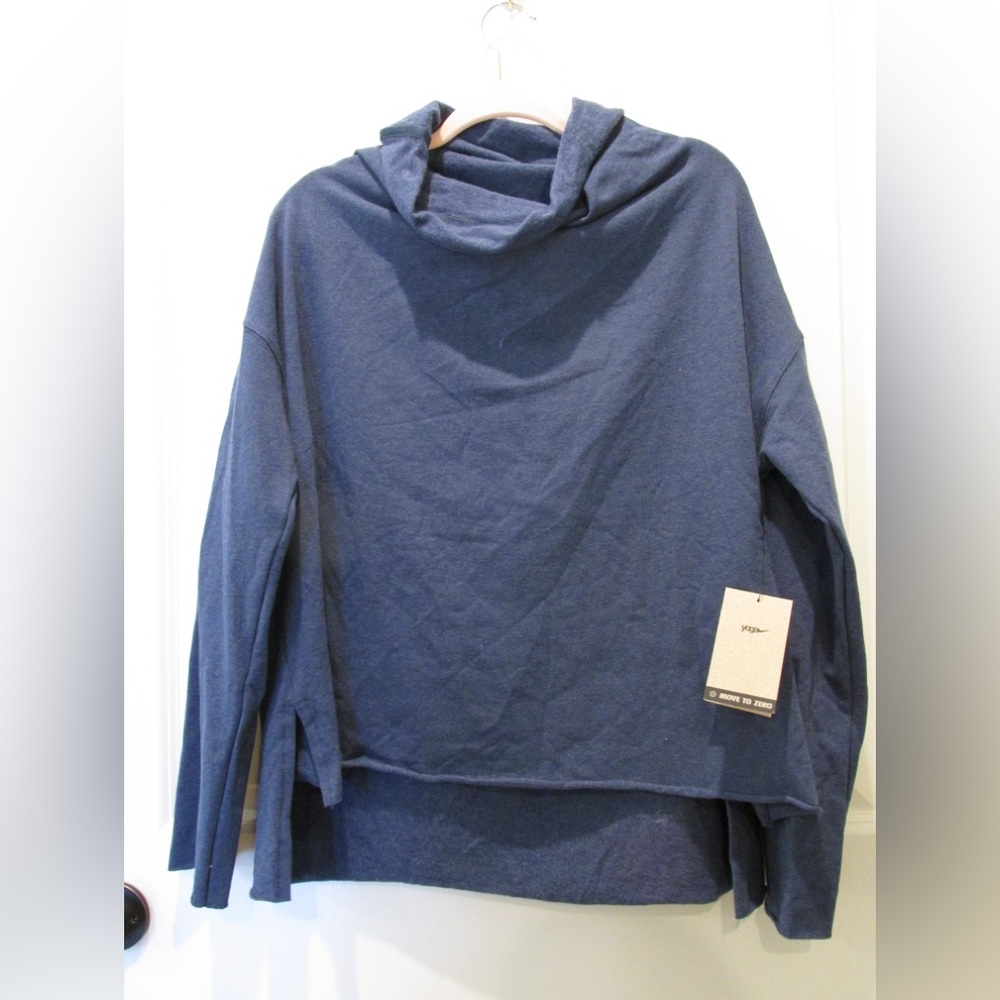 NWT - Nike Women's Yoga Funnel-Neck Blue Long Sleeve Dri-fit Top - Sz M